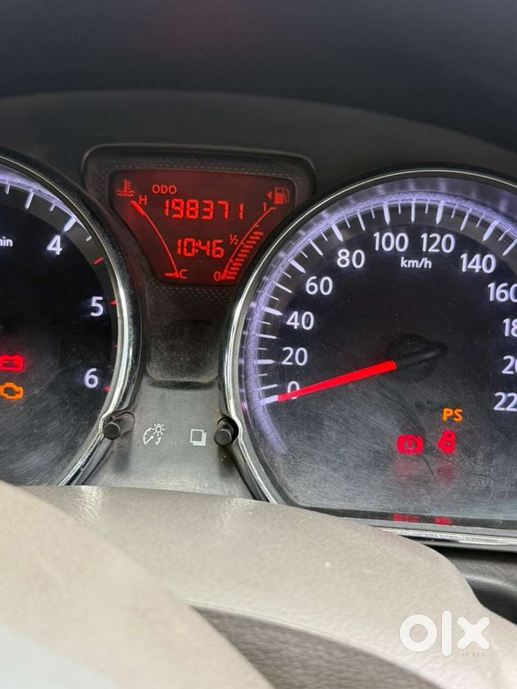 Nissan Sunny 2012 Year