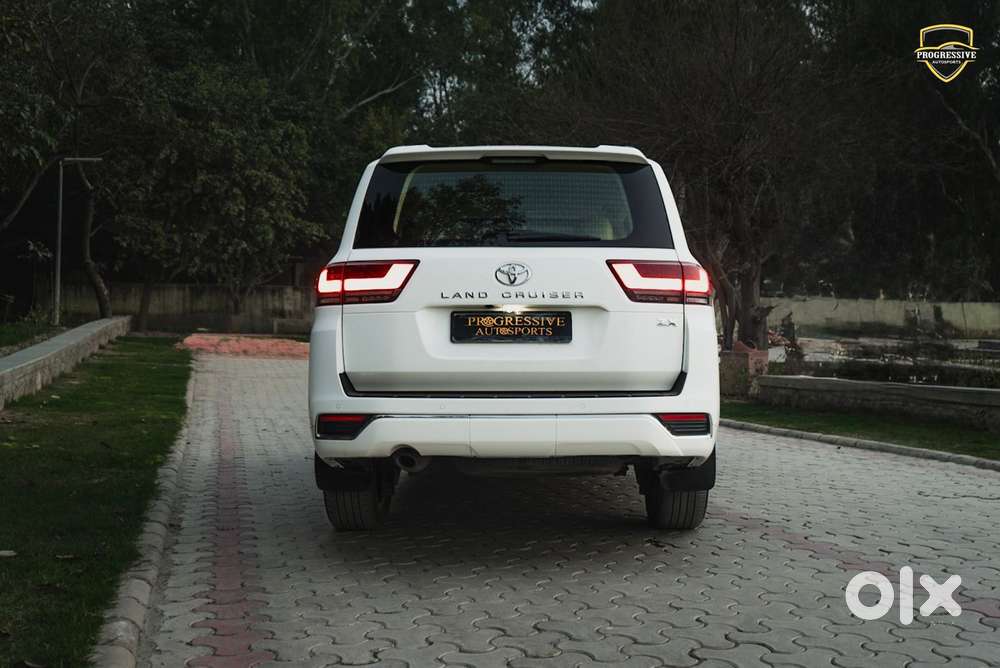 Toyota Land Cruiser 3.3 Zx Diesel, 2023, Diesel