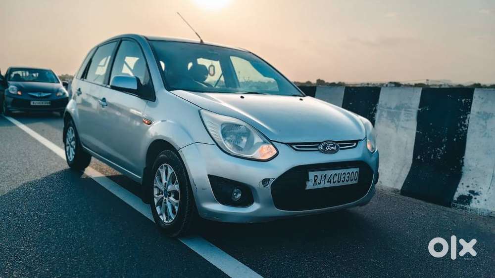 Ford Figo Diesel Titanium, 2012, Diesel