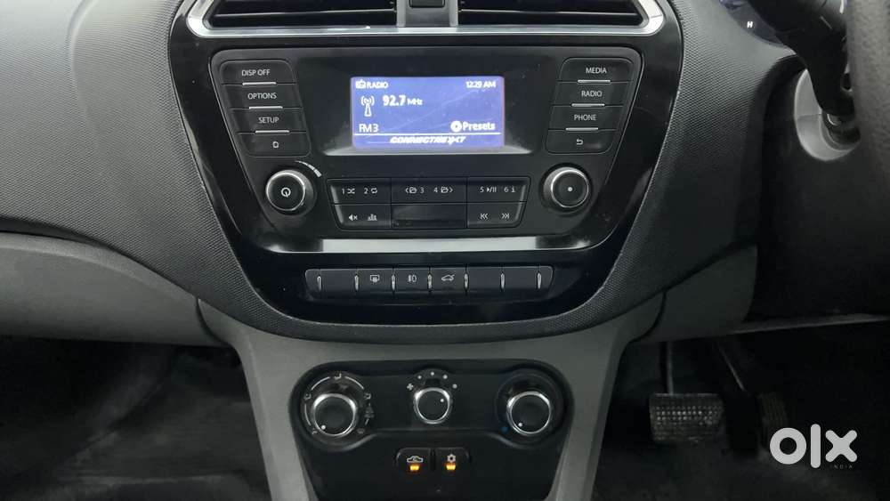 Tata Tigor Xza, 2018, Petrol