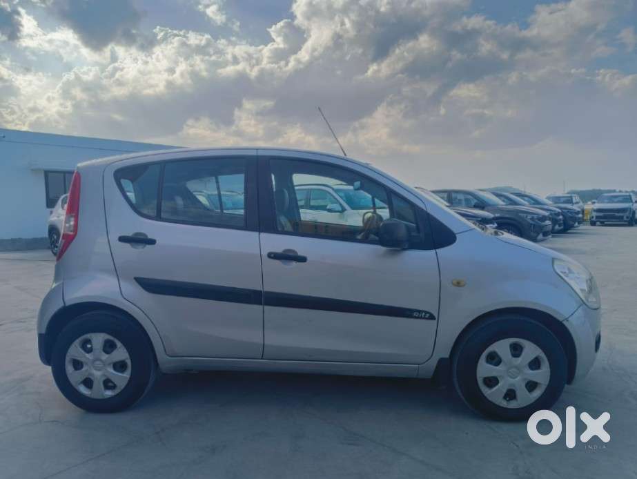 Maruti Suzuki Ritz Vxi, 2012, Petrol