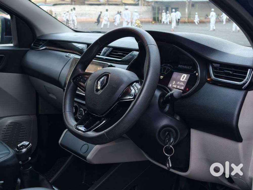 Renault Triber Rxt, 2023, Petrol