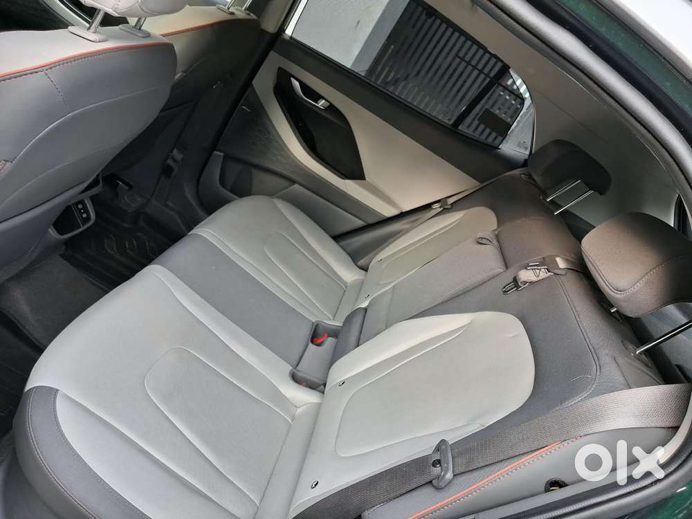 Hyundai Creta 1.5 Sx (o) Ivt Petrol, 2025, Petrol