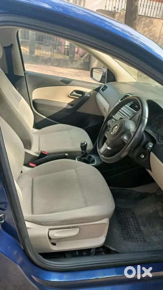 Volkswagen Polo Petrol Highline 1.2l, 2014, Petrol
