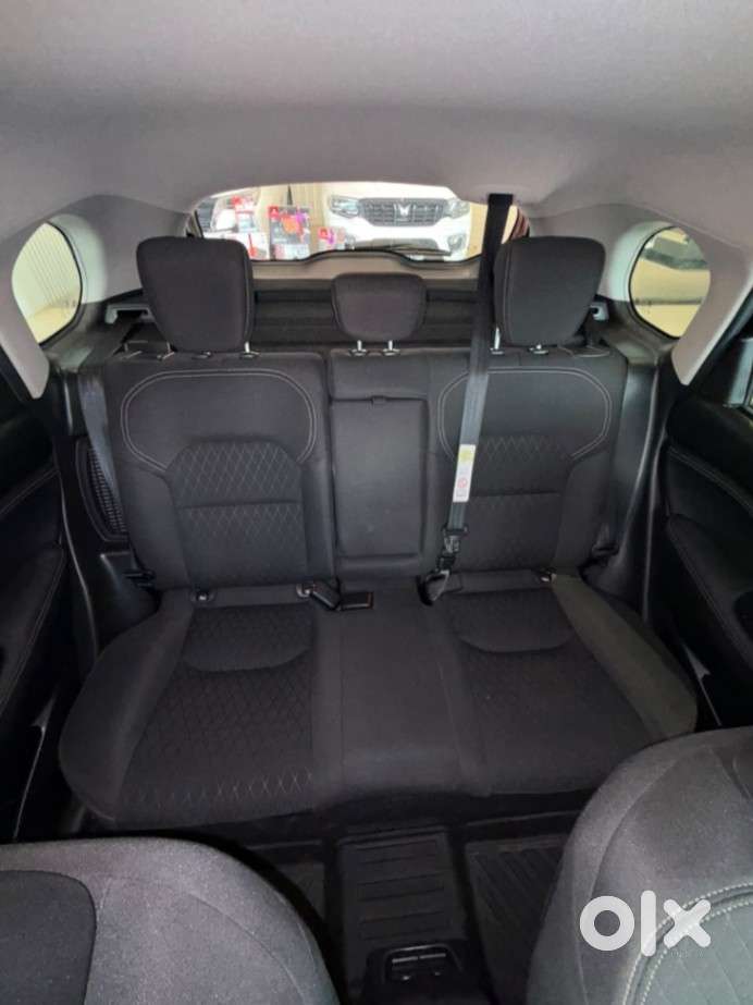 Maruti Suzuki Grand Vitara 1.5 Zeta Smart Hybrid At, 2026, Petrol