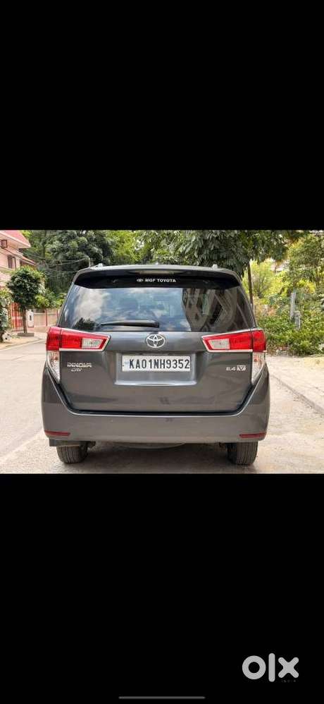 Toyota Innova Crysta 2.4 V, 2017, Diesel