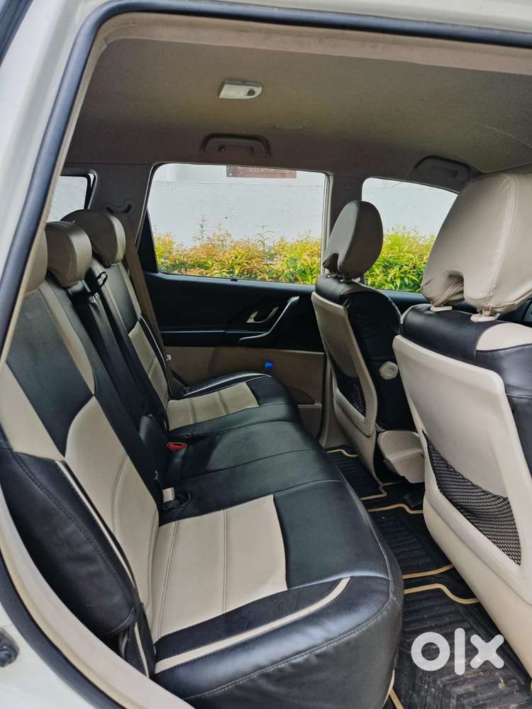 Mahindra Xuv500 At W6 2wd, 2016, Diesel