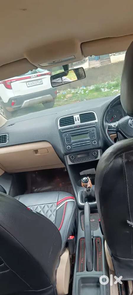 Volkswagen Polo 2015 Diesel 113618 Km Driven