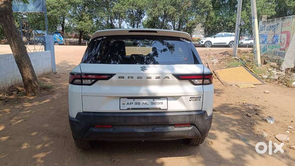 Maruti Suzuki Brezza 1.5 Vxi Smart Hybrid, 2022, Petrol