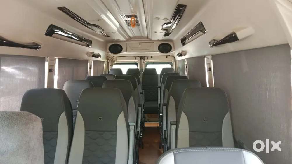 Force Motors Traveller T1 2022 Diesel 200000 Km Driven
