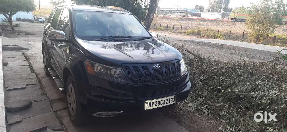 Mahindra Xuv500 2015 Diesel 93500 Km Driven