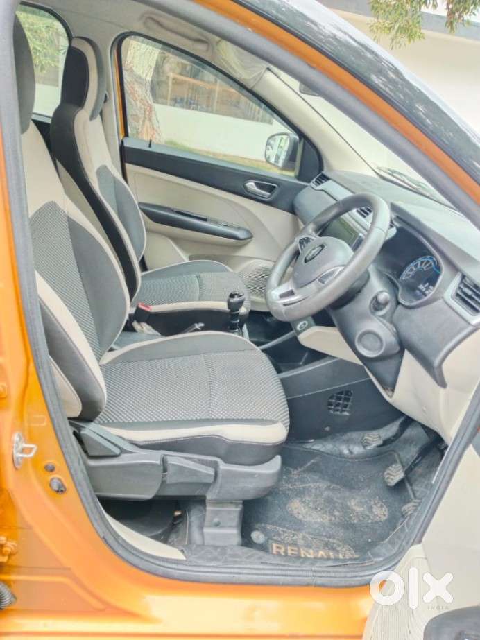 Renault Triber Rxz, 2022, Petrol