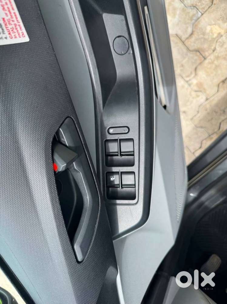 Tata Tiago 1.2 Revotron Xta, 2024, Petrol