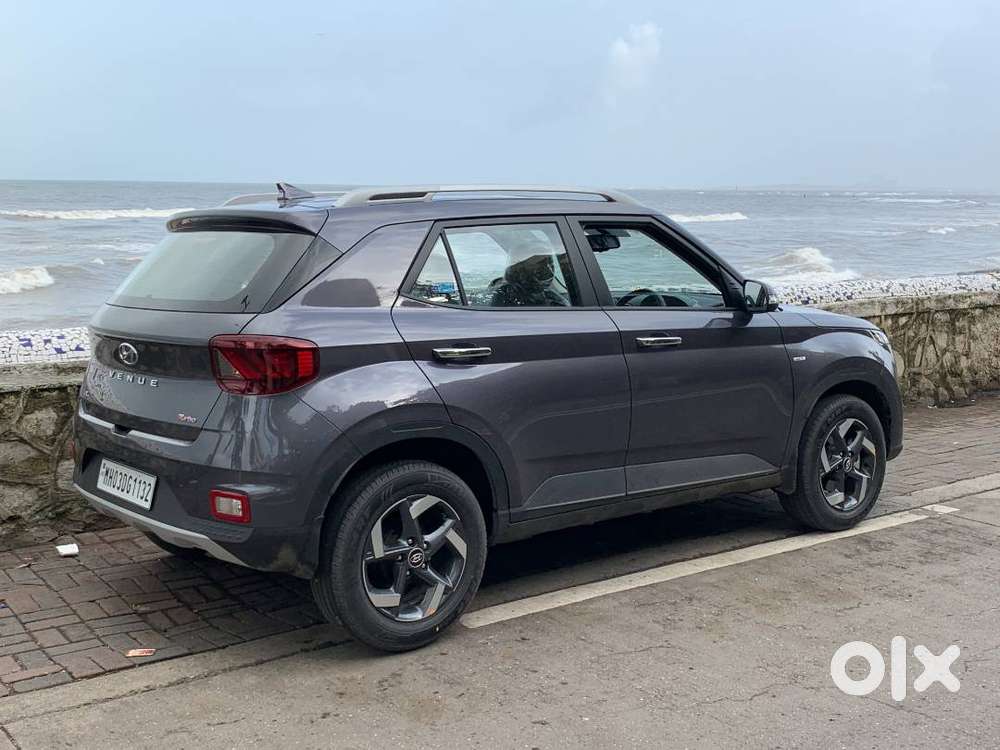 Hyundai Venue 2019 Petrol Well Maintained