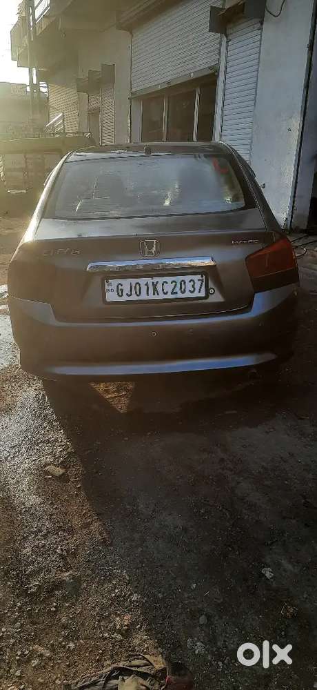 હોન્ડા સિટી  ભાવ  155000