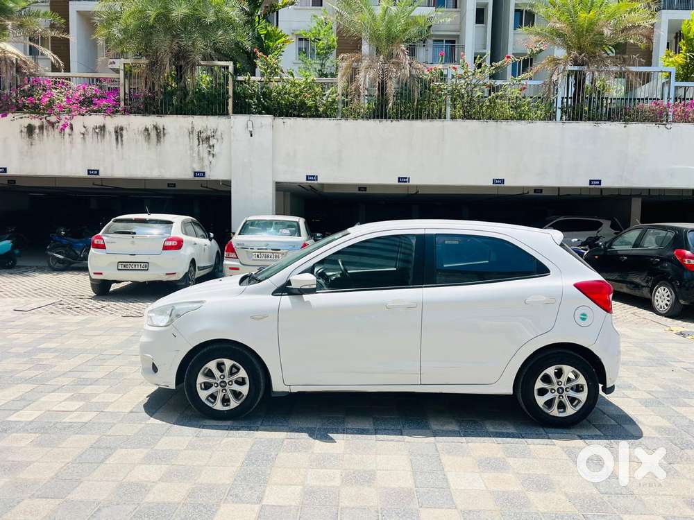 Ford Figo Titanium, 2016, Petrol