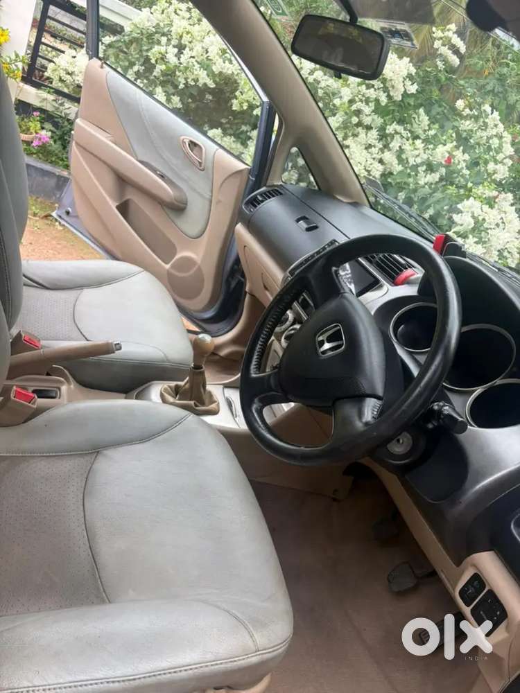 Honda City Zx 2006 Petrol Well Maintained