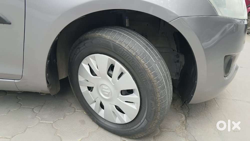 Maruti Suzuki Swift Vxi, 2014, Petrol