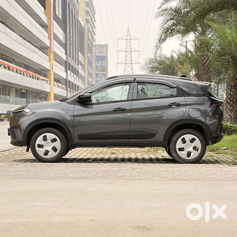 Tata Nexon Smart Plus S 1.2 Revotron Petrol 5 Mt, 2024, Petrol