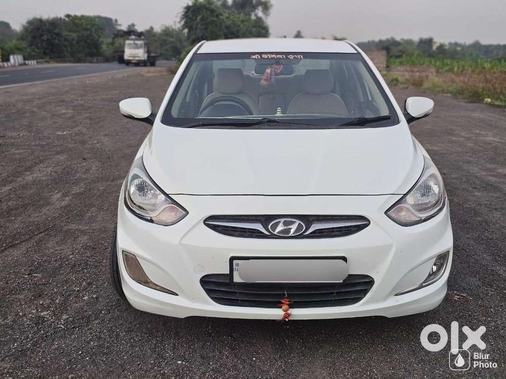 Hyundai Fluidic Verna 2013
