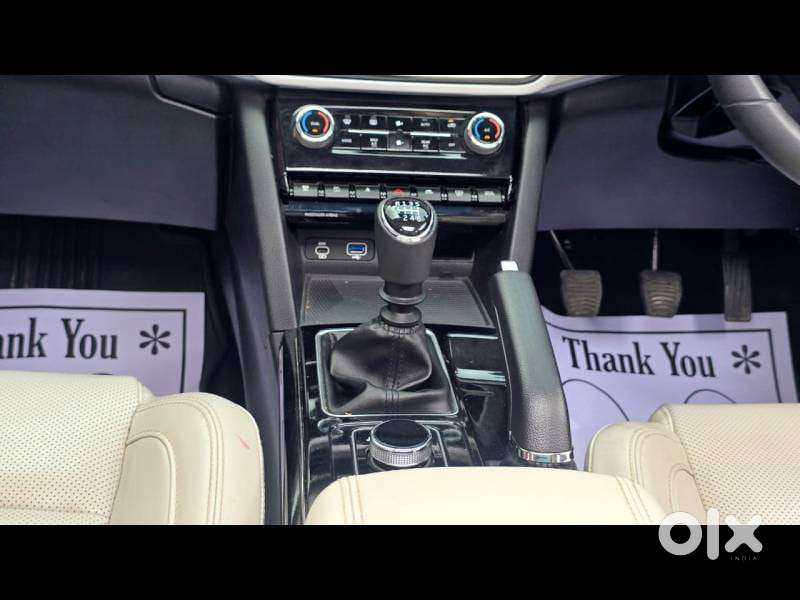 Mahindra Xuv700 2.2 Ax 7 Diesel Mt Str, 2025, Diesel
