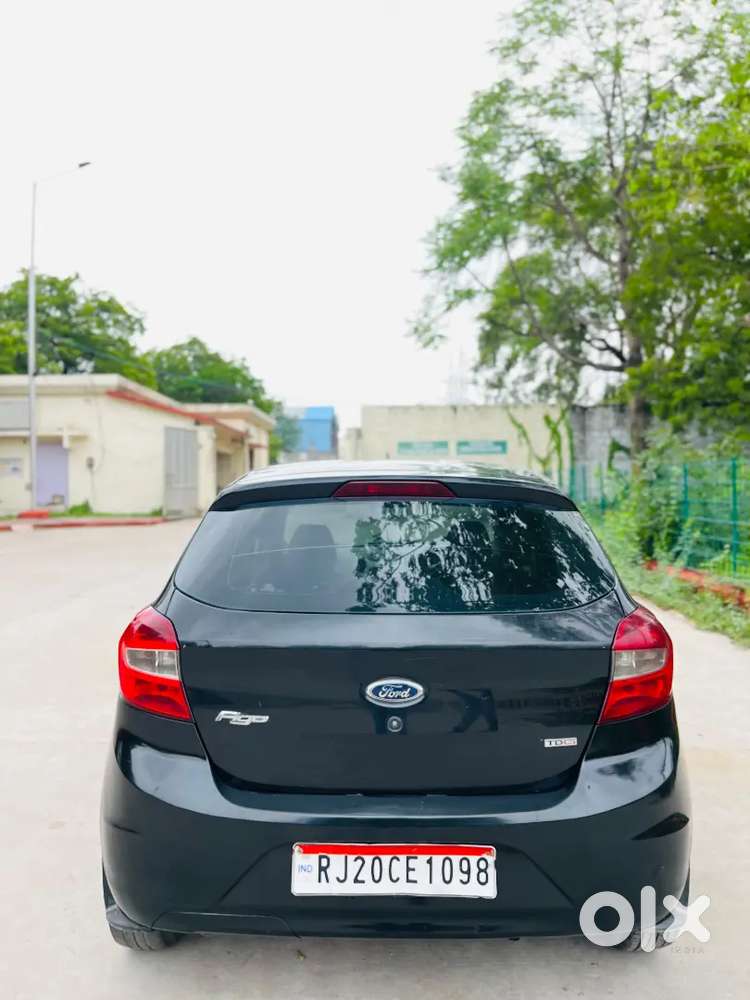 Ford Figo Aspire 2016 90000 Km