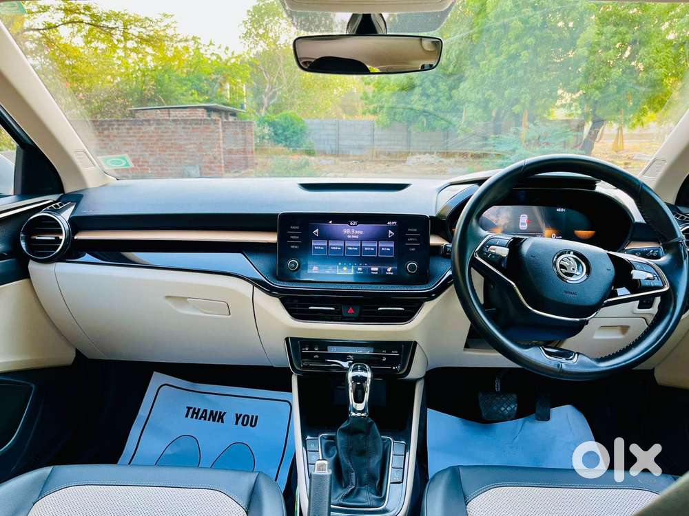 Skoda Slavia 1.0 Tsi Style At, 2024, Petrol