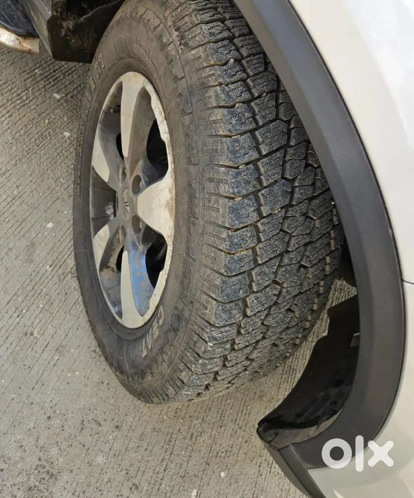 Mahindra Alturas G4 2019 Diesel Well Maintained