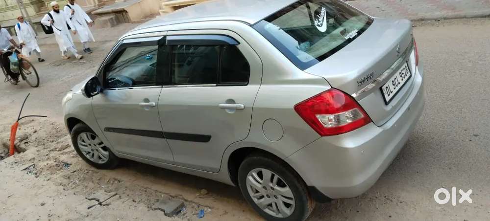 Maruti Suzuki Dzire 1.2 Zxi 2012