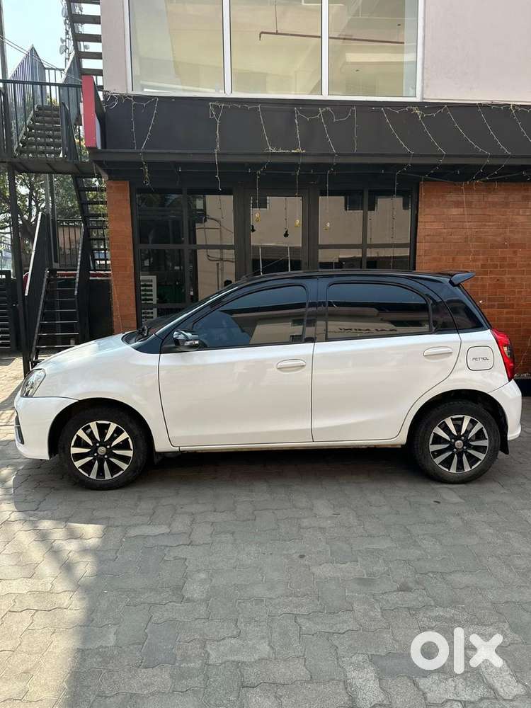 Toyota Etios Liva V 2019 Petrol Car