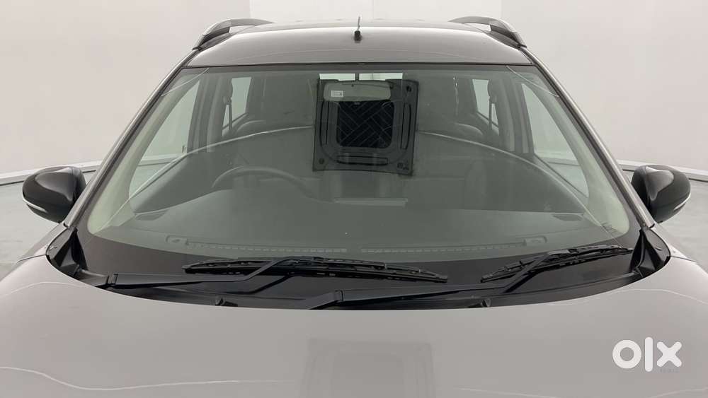 Maruti Suzuki Xl6 1.5 Zeta Mt, 2022, Petrol