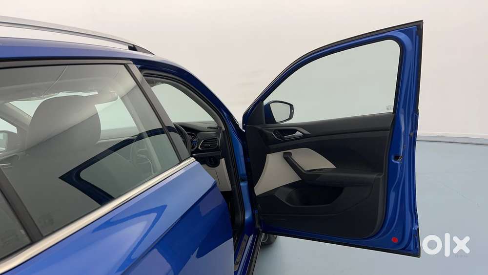 Volkswagen Taigun Topline 1.0 Tsi At (electric Seats), 2023, Petrol
