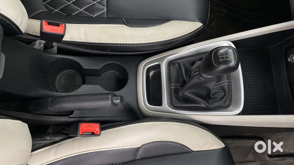 Hyundai Venue 1.2 S (o), 2023, Petrol