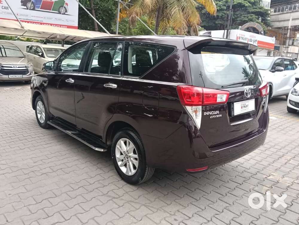 Toyota Innova Crysta 2.4 V 7 Str, 2017, Diesel