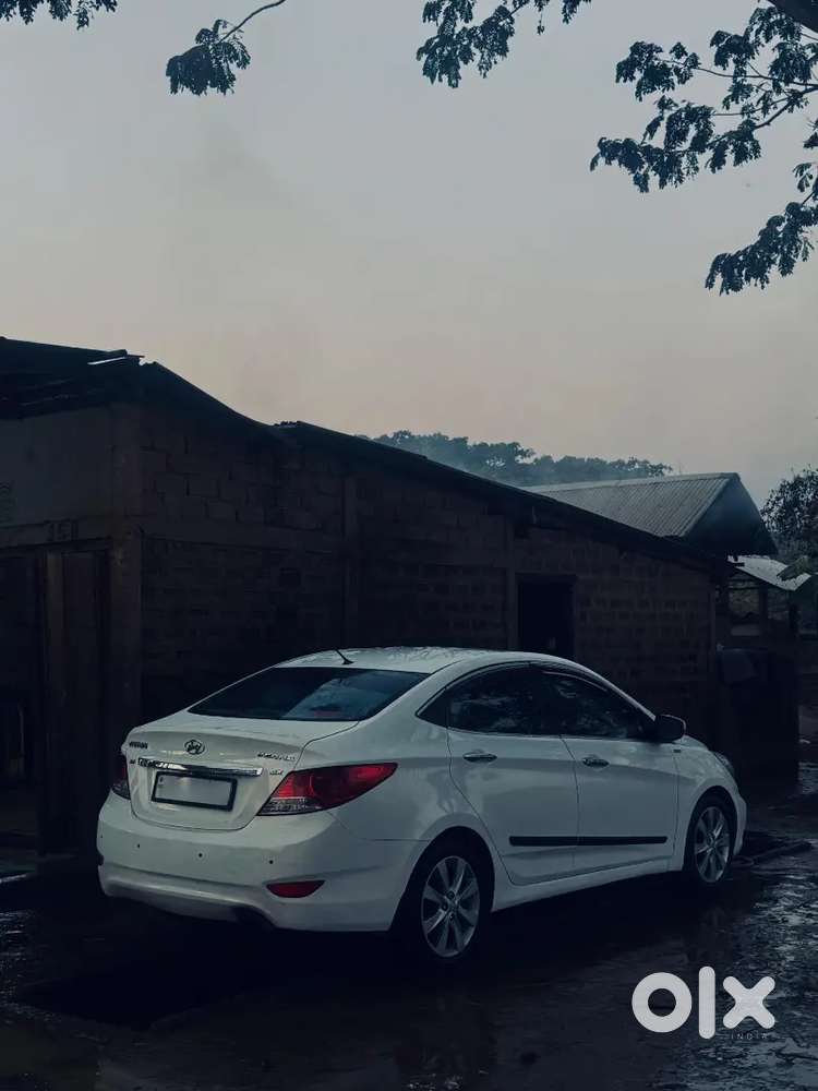 Hyundai Verna 2012 Diesel 73000 Km Driven