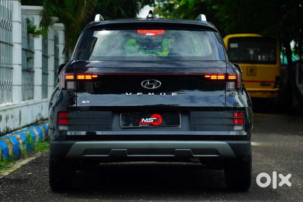 Hyundai Venue Sx, 2025, Petrol