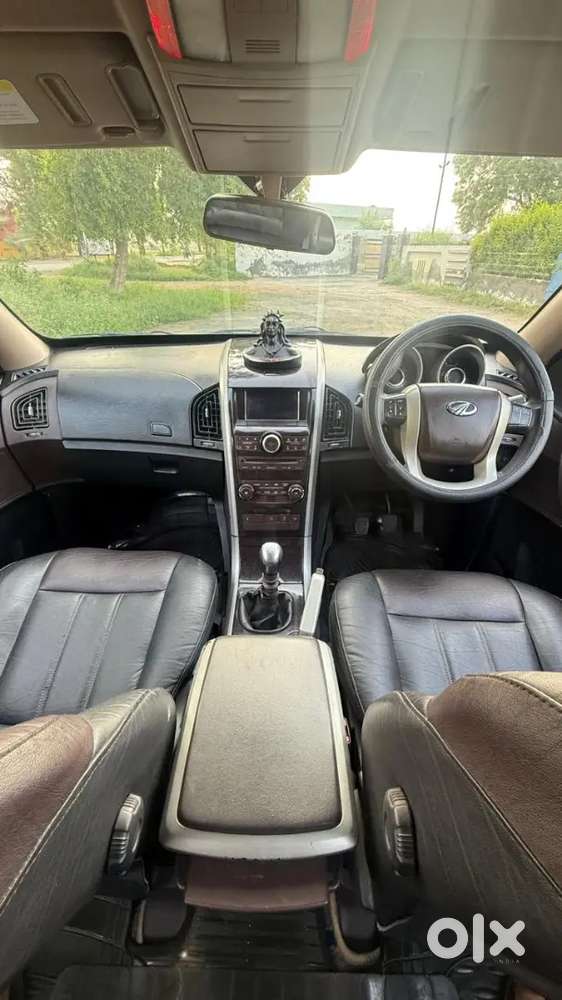 Mahindra Xuv500 2014 Diesel 80000 Km Driven