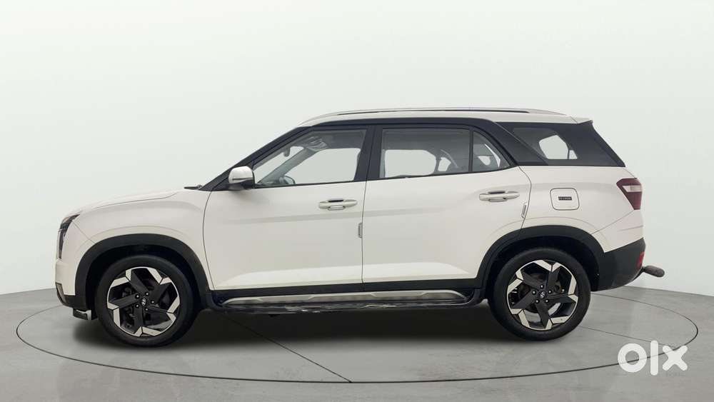 Hyundai Alcazar Platinum, 2022, Petrol