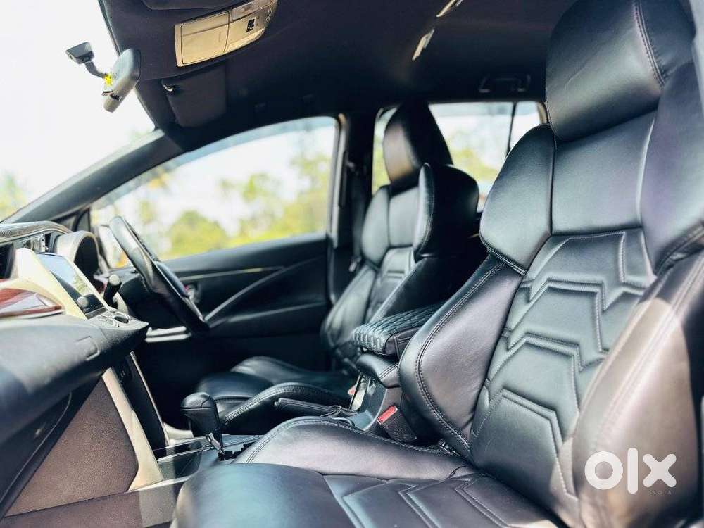 Toyota Innova Crysta 2.8 Gx At, 2016, Diesel