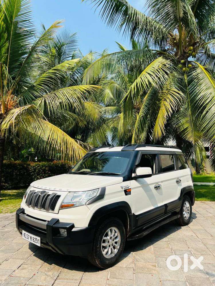 Mahindra Tuv 300 T8 Amt (automatic), 2016, Diesel