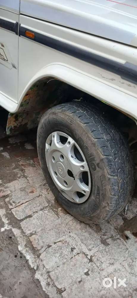 Badhiya Gadi Mahindra Bolero