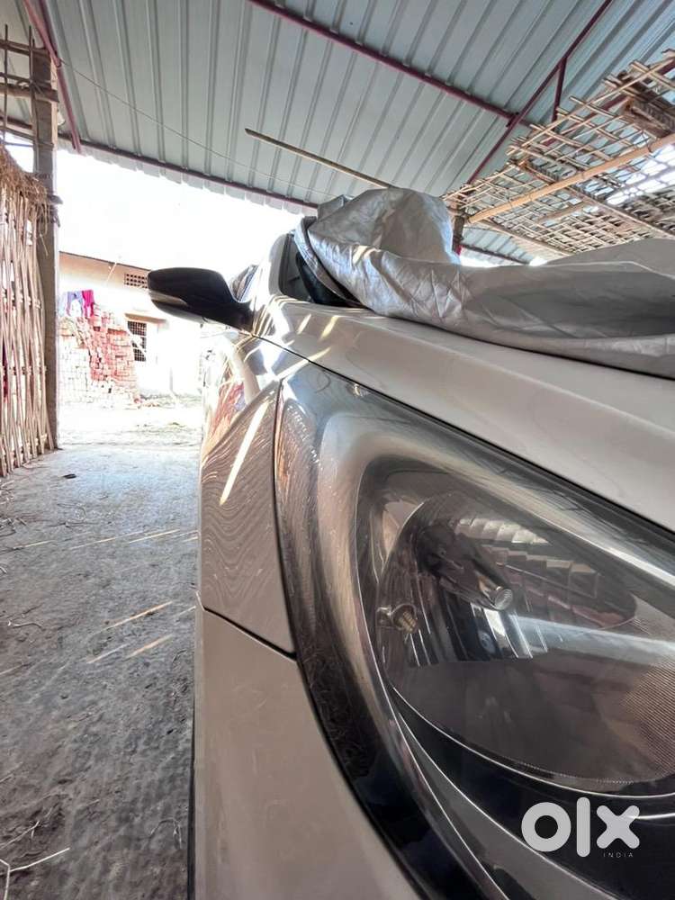 Hyundai Verna 2015 Petrol Well Maintained