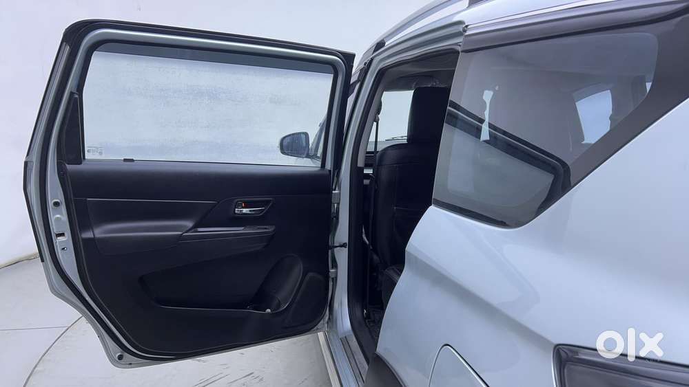 Maruti Suzuki Xl6 Zeta Mt Cng, 2023, Cng & Hybrids