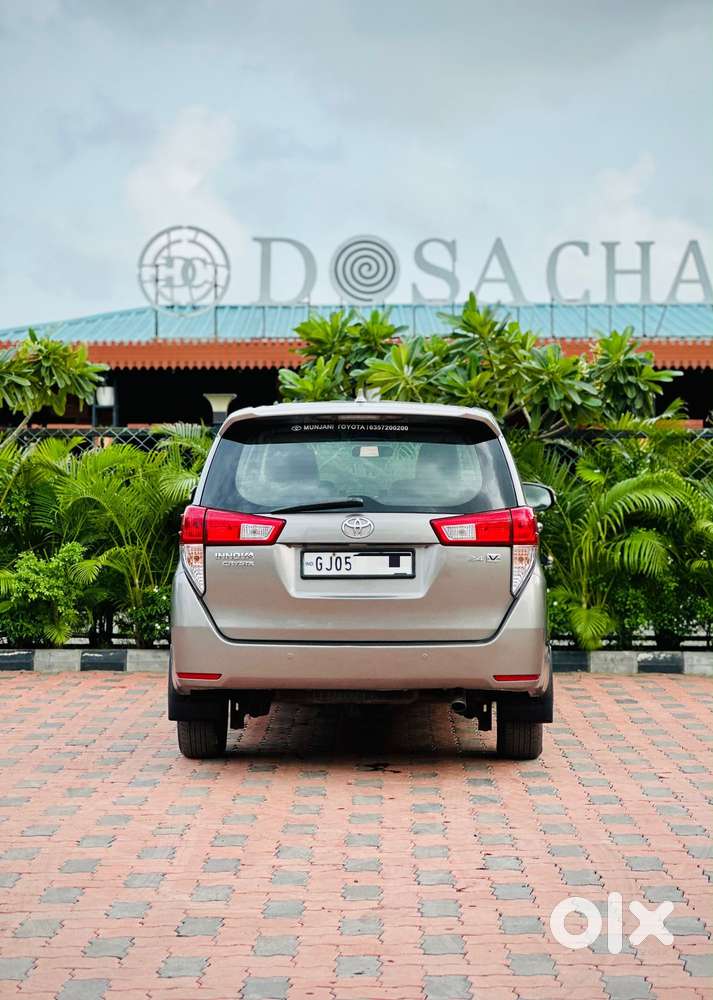 Toyota Innova Crysta 2.4 V, 2017, Diesel