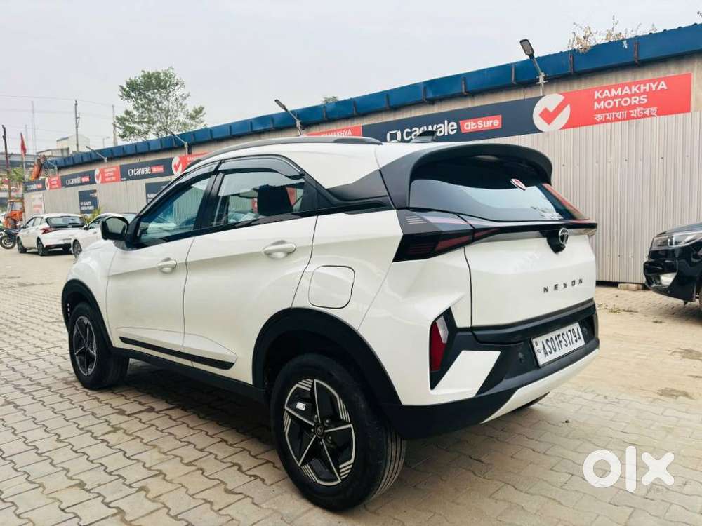 Tata Nexon Creative Plus S 1.2 Revotron Petrol 6 Amt, 2023, Petrol