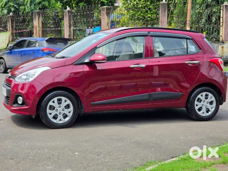 Hyundai Grand I10 Sportz, 2016, Petrol