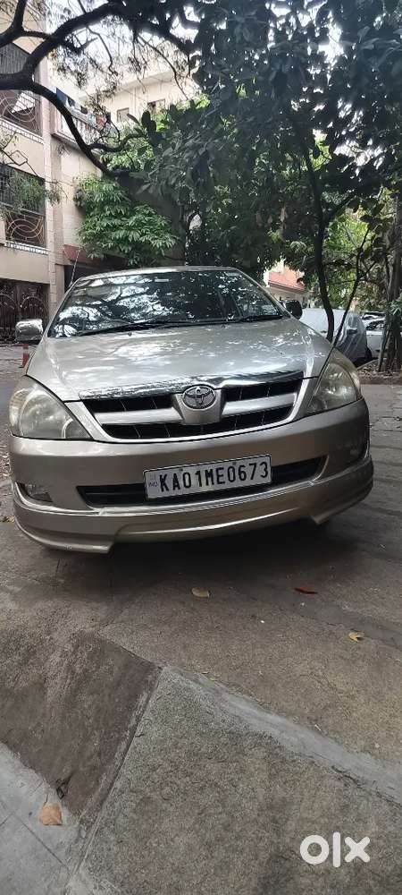 Toyota Innova 2008 Diesel 200000 Km Driven. Well Maitained.