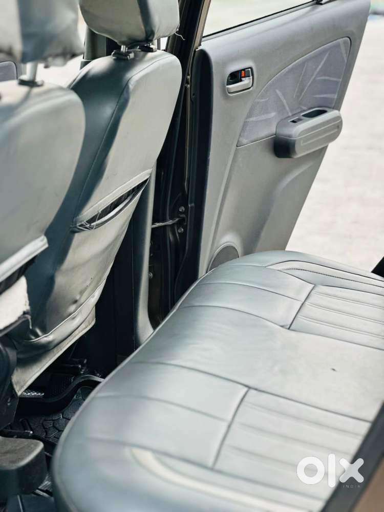 Maruti Suzuki Ritz Vxi, 2012, Petrol