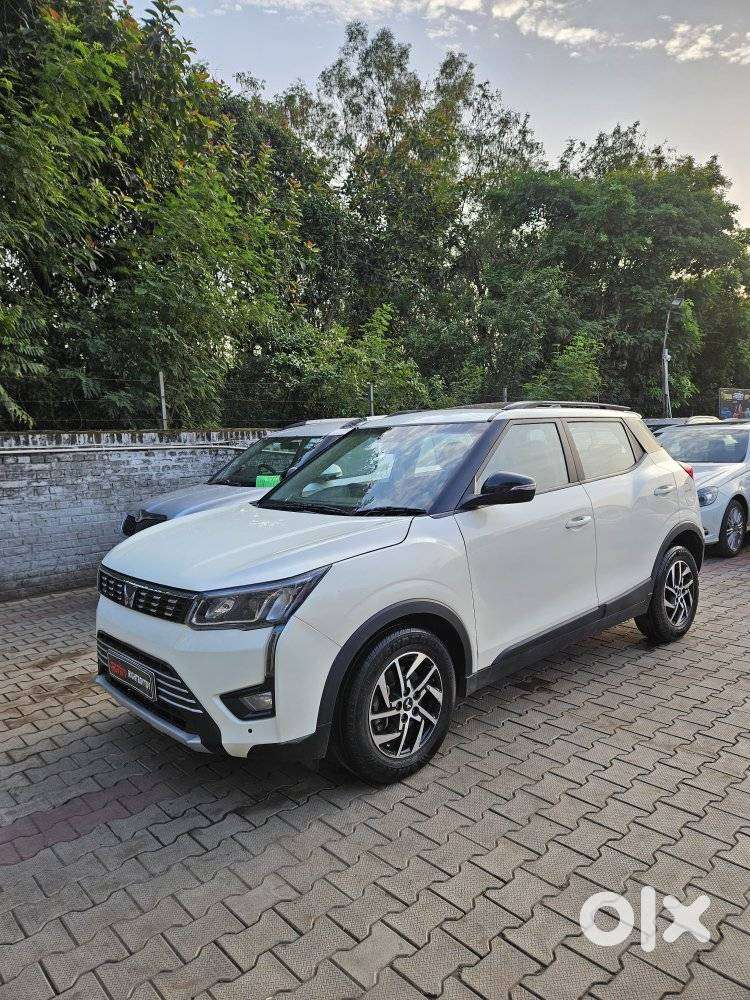Mahindra Xuv300 W8 Option, 2022, Petrol