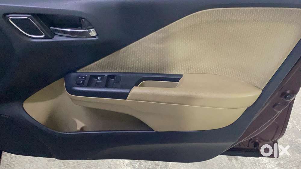 Honda City I-vtec V, 2018, Petrol